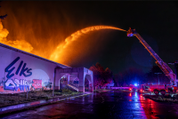 fire_photographers_greg_muhr_elks_water.png fire_photographers_greg_muhr_elks_water.png