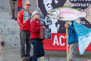 Claudia Riedener & John Carlton call on Jay Inslee to stop Tacoma LNG Claudia Riedener & John Carlton call on Jay Inslee to stop Tacoma LNG