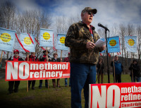 John Flynn speaking at No Methanol Rally Kalama photo: @Rick Rappaport Kalama Activist John Flynn